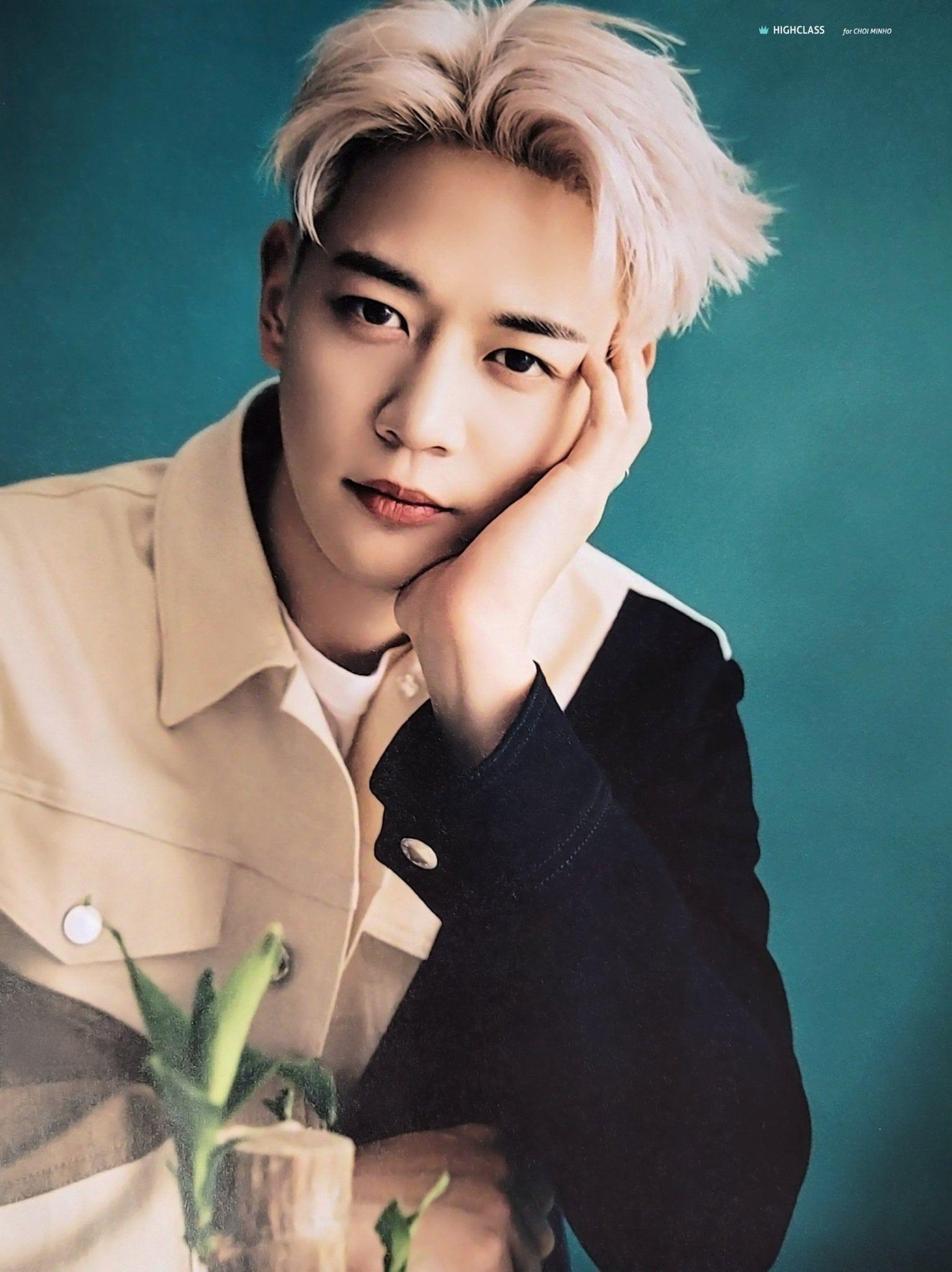 10. Choi Min Ho (SHINee) "chốt" Top 10 với 3.100 phiếu bầu.