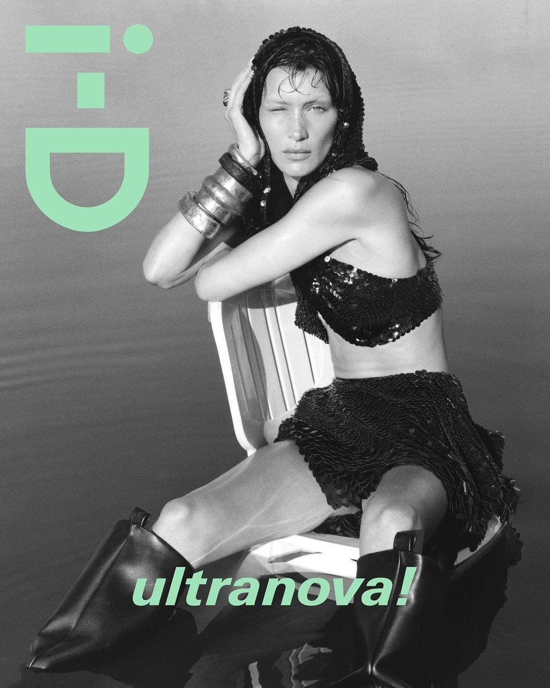 Tạp chí i-D vừa tung bộ ảnh của gương mặt trang bìa Bella Hadid trong ấn bản Mùa thu 2022. Trên trang Instagram cá nhân, Bella cũng chia sẻ bộ ảnh mới và nhanh chóng hút triệu "Like".
