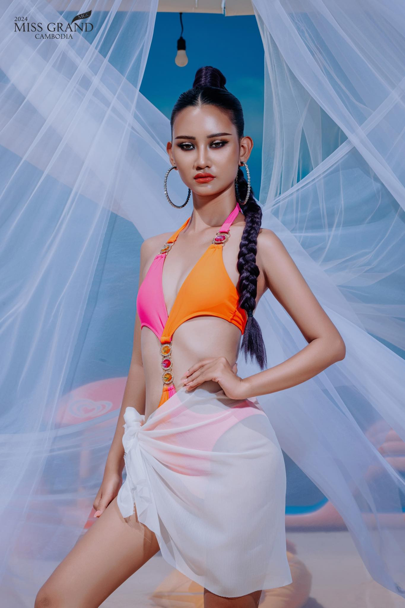Sau thành công của Pich Votey Saravody - Á hậu 5 Hoa hậu Hòa bình Quốc tế 2022, cuộc thi Miss Grand International nhận được sự chú ý ở Campuchia. Cuộc thi cấp quốc gia tại Campuchia được tổ chức hoành tráng với nhiều vòng thi.