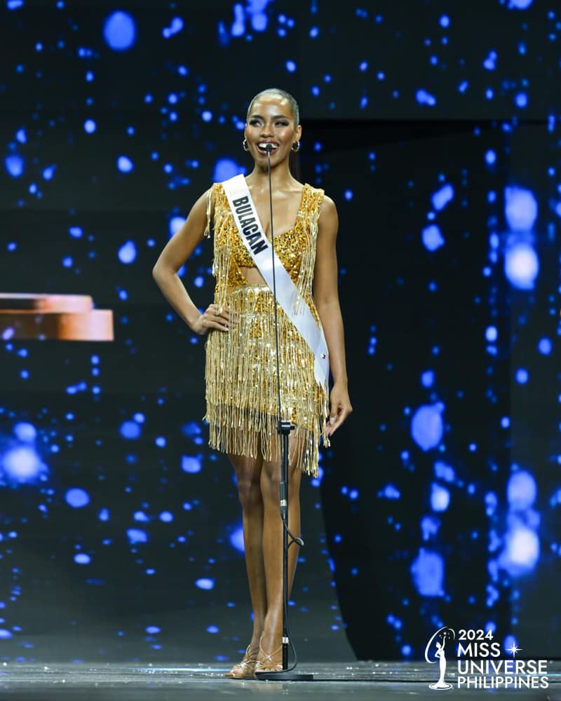 Nhan sắc tân hoa hậu gây tranh cãi.