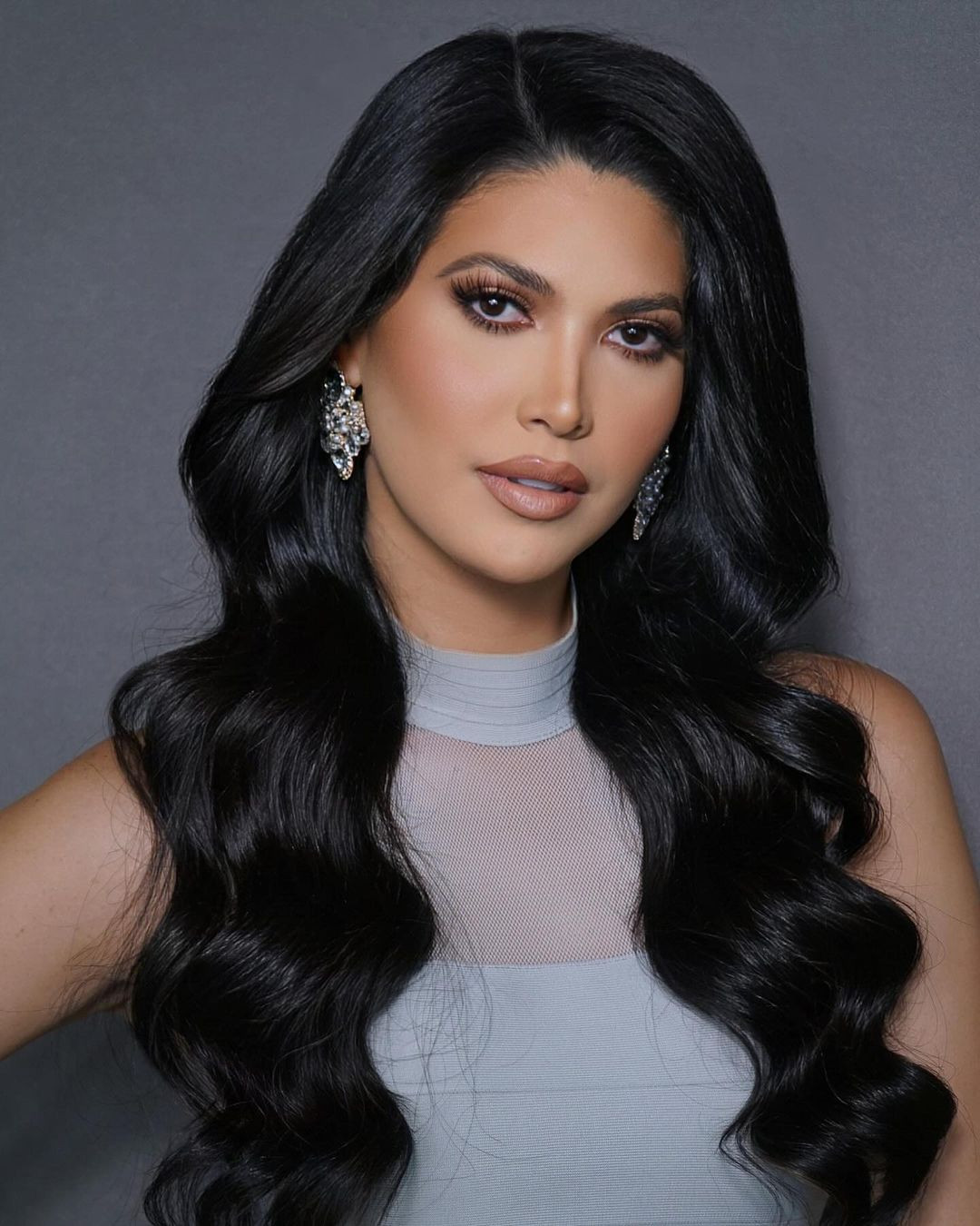 Người đẹp năm nay 25 tuổi, là người mẫu chuyên nghiệp ở quê nhà Los Rios, Ecuador.