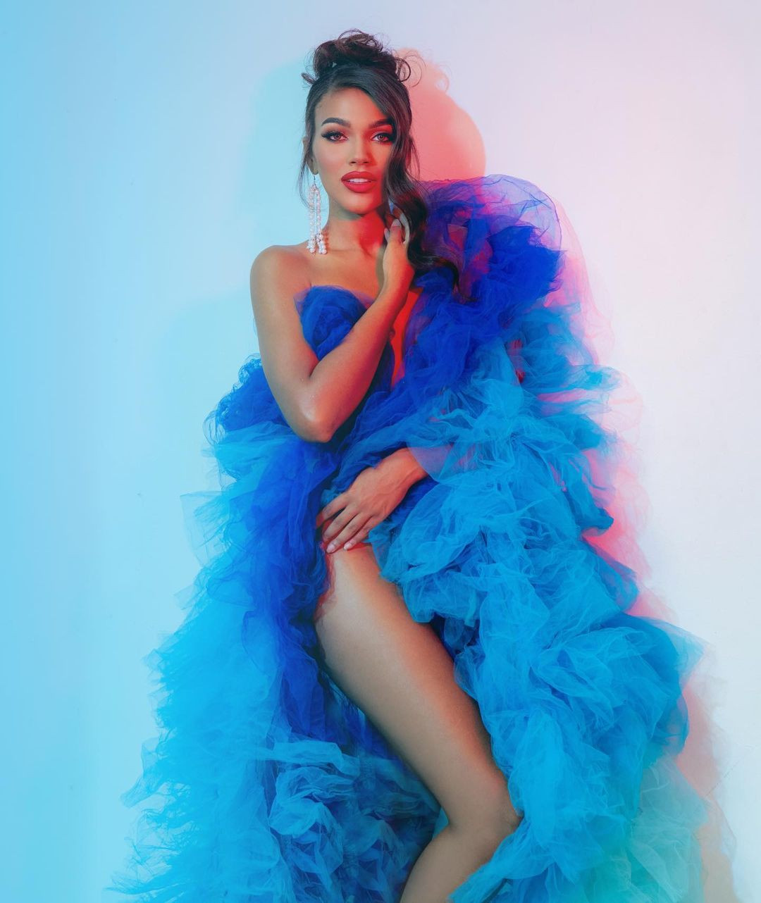 Chiến thắng của Kimberly de Boer không nằm ngoài dự đoán của khán giả. Đăng quang khi mới 18 tuổi, cô là một trong những thí sinh nhỏ tuổi nhất của Miss Universe 2024.