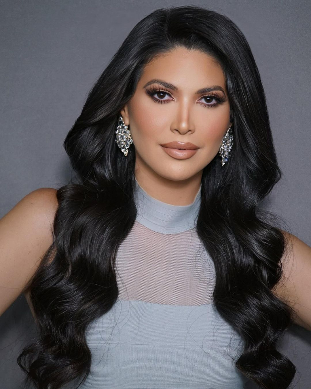 Người đẹp năm nay 25 tuổi, là người mẫu chuyên nghiệp ở quê nhà Los Rios, Ecuador.