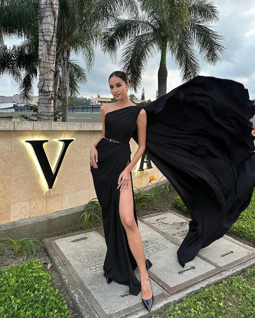 Cuộc thi Hoa hậu Hoàn vũ Thái Lan 2024 tìm kiếm đại diện của xứ sở chùa vàng tại Hoa hậu Hoàn vũ 2024 tổ chức ở Mexico vào cuối năm nay. Năm 2023, đại diện Thái Lan tại Miss Universe là người đẹp Anntonia Porsild, chung cuộc cô giành giải Á hậu 1. Đây là thành tích cao nhất của Thái Lan tại đấu trường Miss Universe trong 35 năm qua.