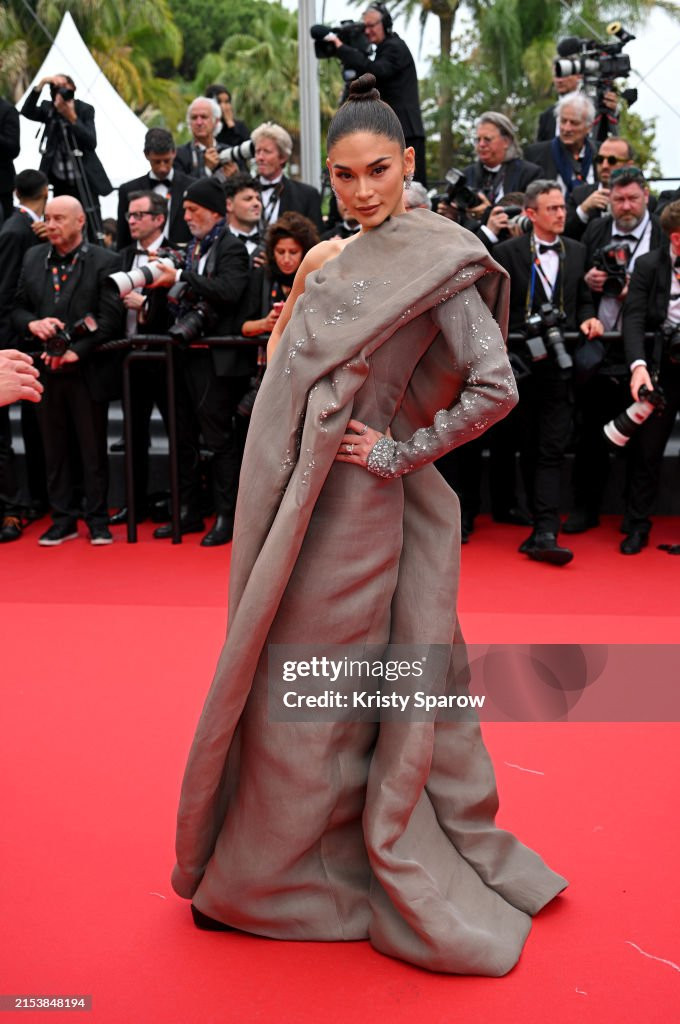 Không chỉ được biết đến với tư cách Hoa hậu Hoàn vũ, Pia cũng từng thử sức với lĩnh vực diễn viên. Người đẹp được khen ngợi về nhan sắc nhưng chưa để lại nhiều ấn tượng về diễn xuất.