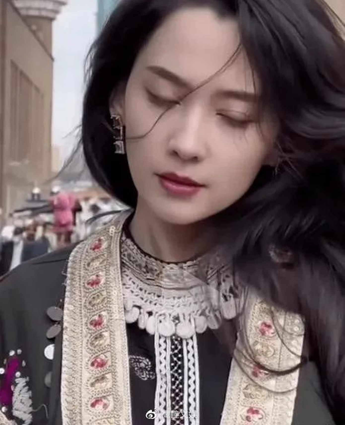 Lý Kiều phủ nhận tham gia If You Are the One và cho biết chương trình duy nhất từng góp mặt là Du lịch Trung Quốc. Ảnh: HK01.