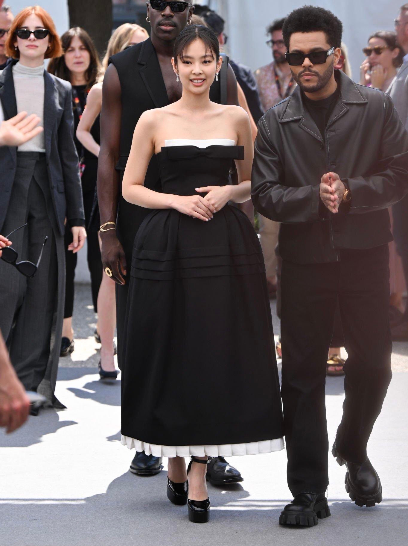 Một thành viên khác của BlackPink cũng đang ở Cannes là Jennie. Ngày 23/5, cô cùng đoàn phim The Idol đến buổi photocall đặc biệt của Liên hoan phim Cannes lần thứ 76. Ảnh: Twitter.