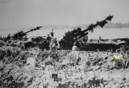 Trận địa pháo 88mm Tiểu đoàn 217 tham gia đánh thắng trận đầu. Nguồn: tư liệu ảnh Bảo tàng Phòng không - Không quân
