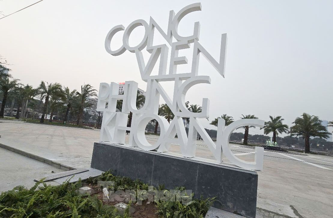 Tại văn bản bàn giao tạm công trình đưa vào sử dụng, các bên đã thống nhất đưa các hạng mục công trình Công viên hồ Phùng Khoang vào sử dụng, trừ hạng mục hồ điều hòa. Tại văn bản bàn giao tạm công trình đưa vào sử dụng, các bên đã thống nhất đưa các hạng mục công trình Công viên hồ Phùng Khoang vào sử dụng, trừ hạng mục hồ điều hòa.