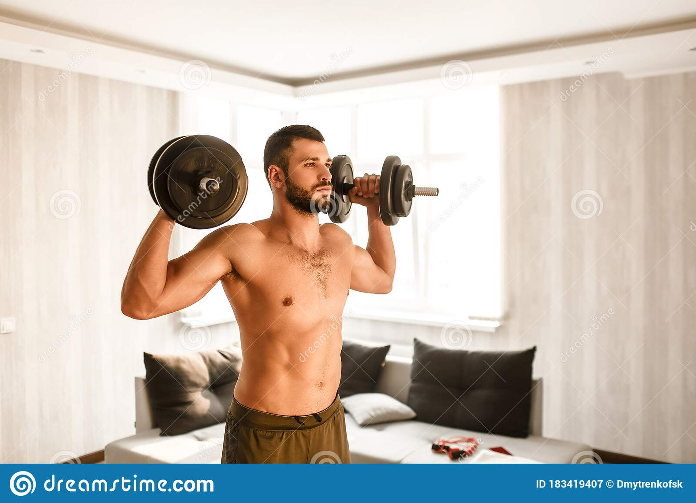 Chàng chăm rèn luyện thể chất tạo nền tảng thực hành “chuyện ấy” hoàn hảo.