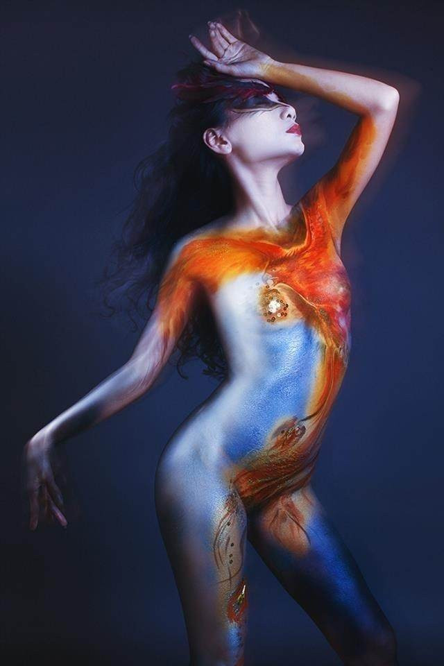 Tác phẩm Phượng hoàng lửa của Miên Thảo. Tác phẩm Phượng hoàng lửa của Miên Thảo