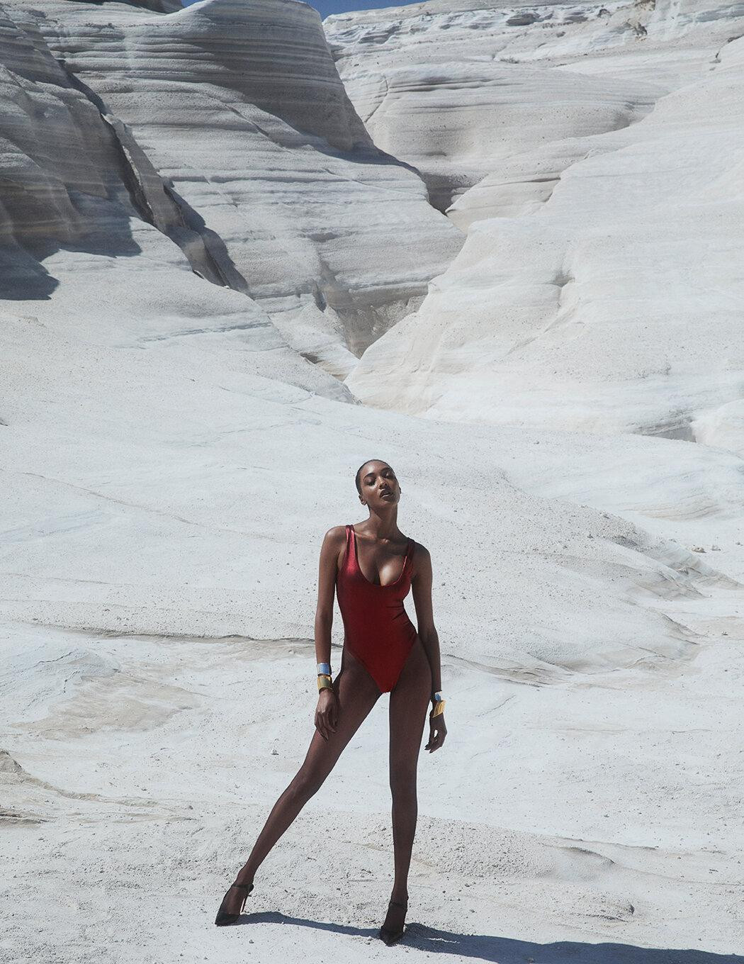 Đường cong thể hình hoàn hảo, vóc dáng đẹp như tượng tạc của chân dài cao hơn 1,80 khiến chị em cũng phải ghen tị. Đường cong thể hình hoàn hảo, vóc dáng đẹp như tượng tạc của chân dài cao hơn 1,80 khiến chị em cũng phải ghen tị.