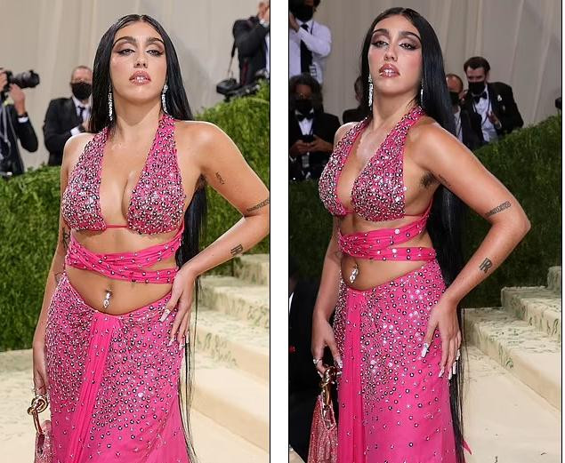 Lourdes nối nghiệp mẹ theo đuổi con đường âm nhạc, nhưng chưa để lại nhiều dấu ấn. Ngoài ra, Lourdes còn là một người mẫu.