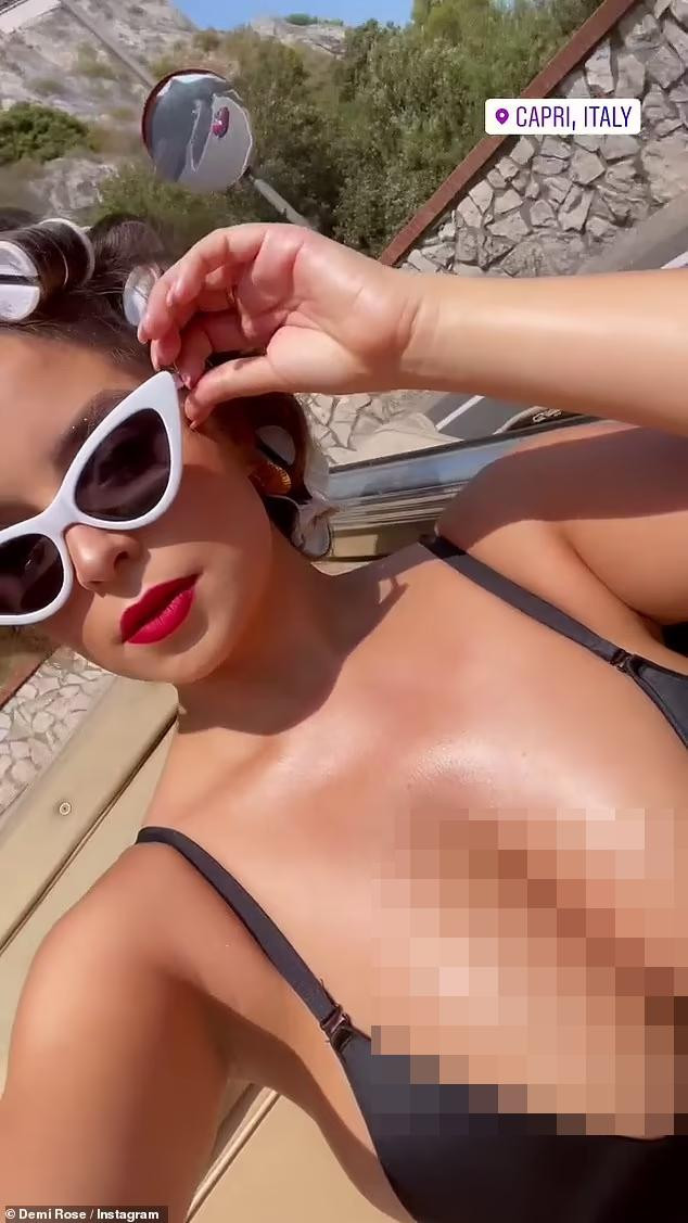 Loạt ảnh này được cô cho biết chụp ở đảo Capri (Ý).