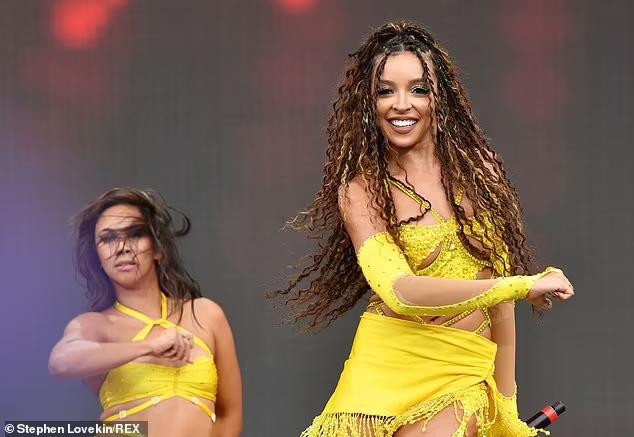 Made in America được Jay-Z tổ chức lần đầu vào năm 2012 và nhanh chóng trở thành sự kiện âm nhạc có tầm ảnh hưởng toàn thế giới.