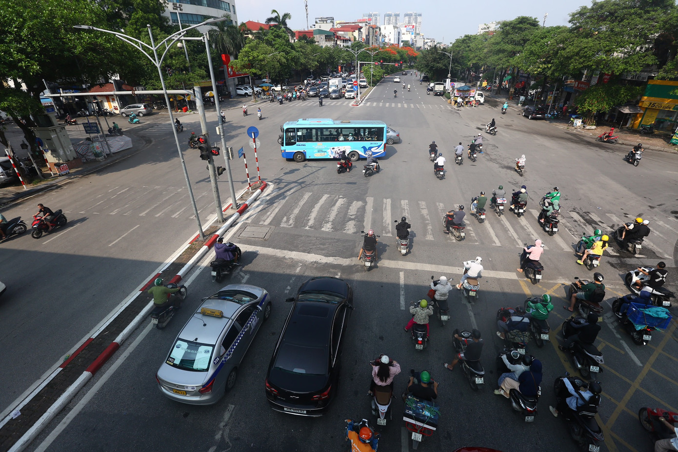 Tuyến đường hay xảy ra tình trạng ùn tắc vào giờ cao điểm.