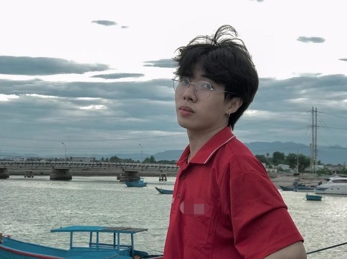 Anh Hoài Lâm chia sẻ bản thân hoàn toàn có thể chi tiêu ở mức 5-6 triệu đồng, bao gồm tiền thuê nhà, khi cắt giảm toàn bộ phí giải trí (Ảnh: NVCC).