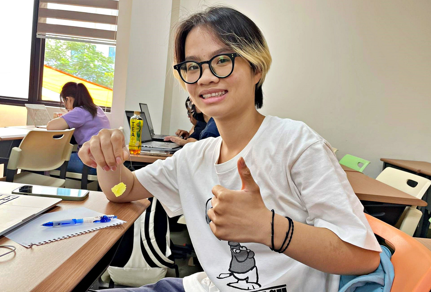 Bảo Nhi tiếp cận thú chơi nuôi tinh thể từ khi còn là học sinh cấp 3. Bảo Nhi tiếp cận thú chơi nuôi tinh thể từ khi còn là học sinh cấp 3.