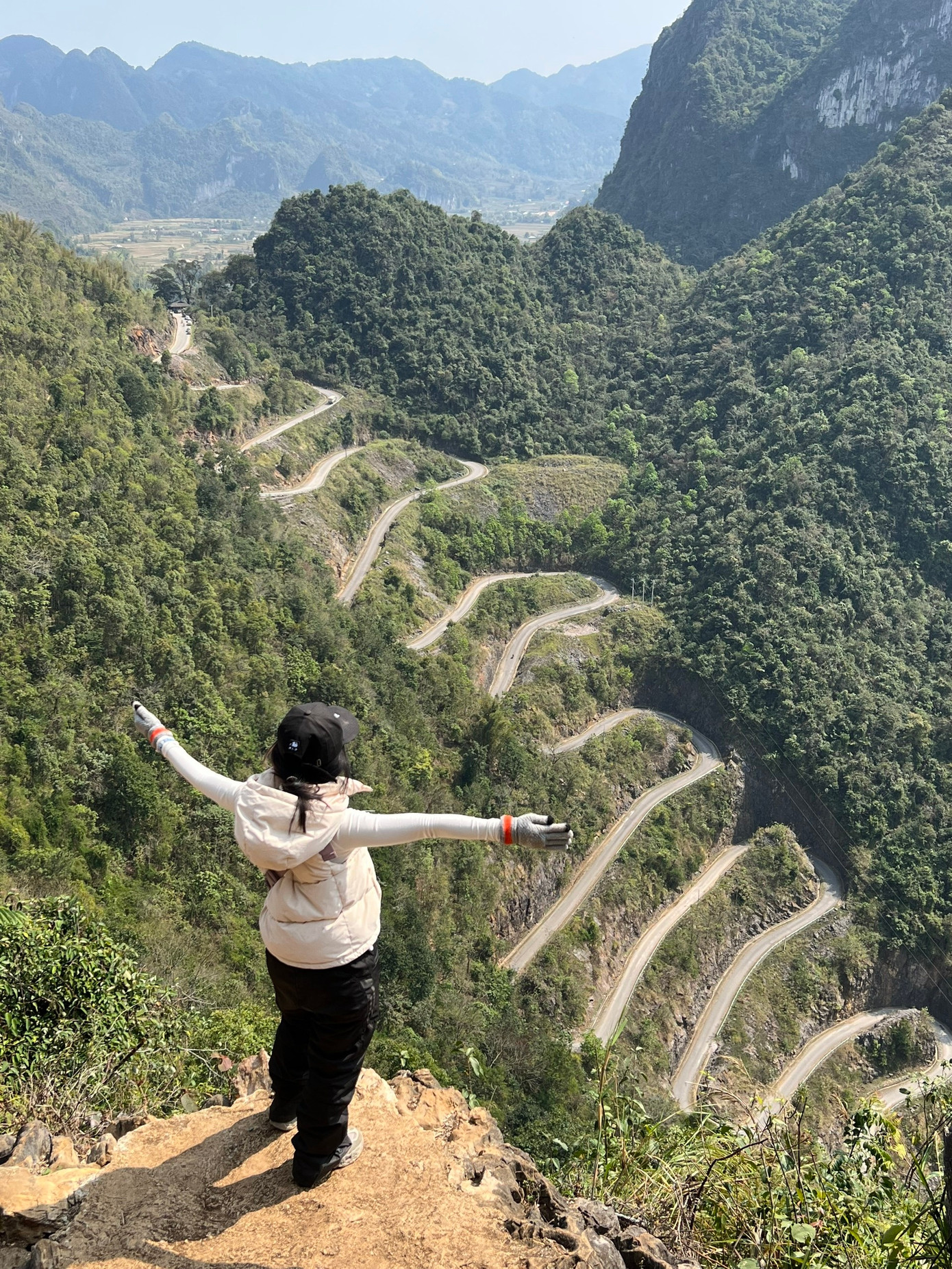 Trăng mật xuyên Việt ảnh 10 Mỗi nơi đi qua đều để lại ấn tượng cùng trải nghiệm đáng nhớ cho Rin và Miên.