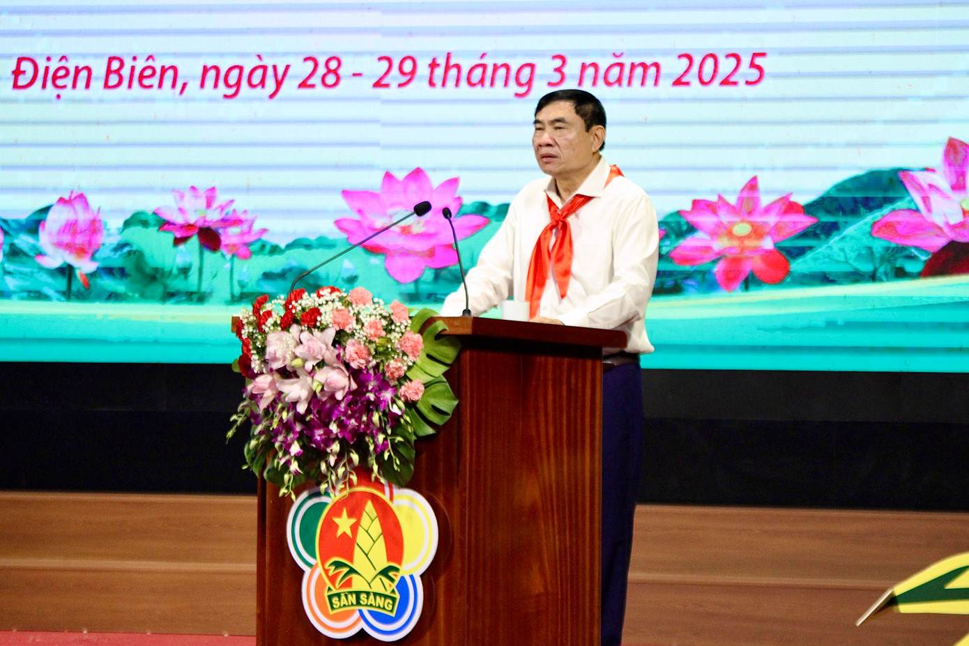 Đồng chí Trần Quốc Cường Bí thư Tỉnh ủy Điện Biên phát biểu tại Đại hội. Đồng chí Trần Quốc Cường Bí thư Tỉnh ủy Điện Biên phát biểu tại Đại hội.