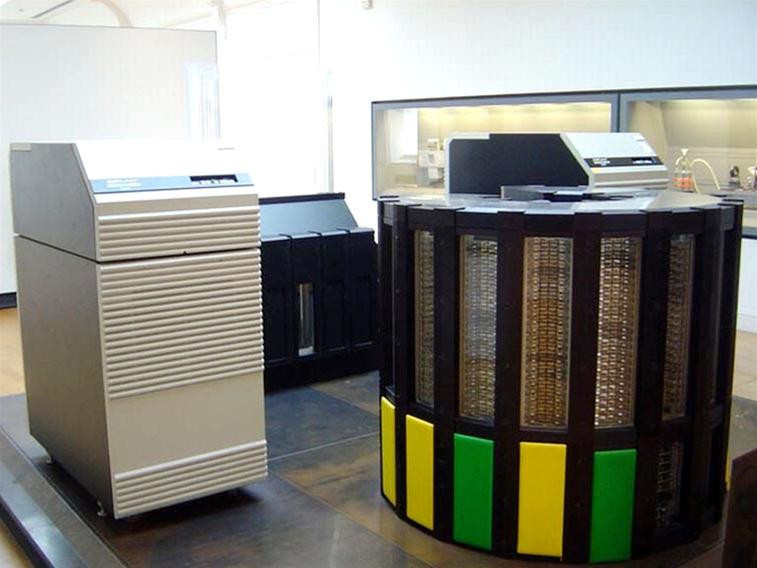 Cray - siêu máy tính mạnh nhất TG từ 1985 - 1989 Cray - siêu máy tính mạnh nhất TG từ 1985 - 1989