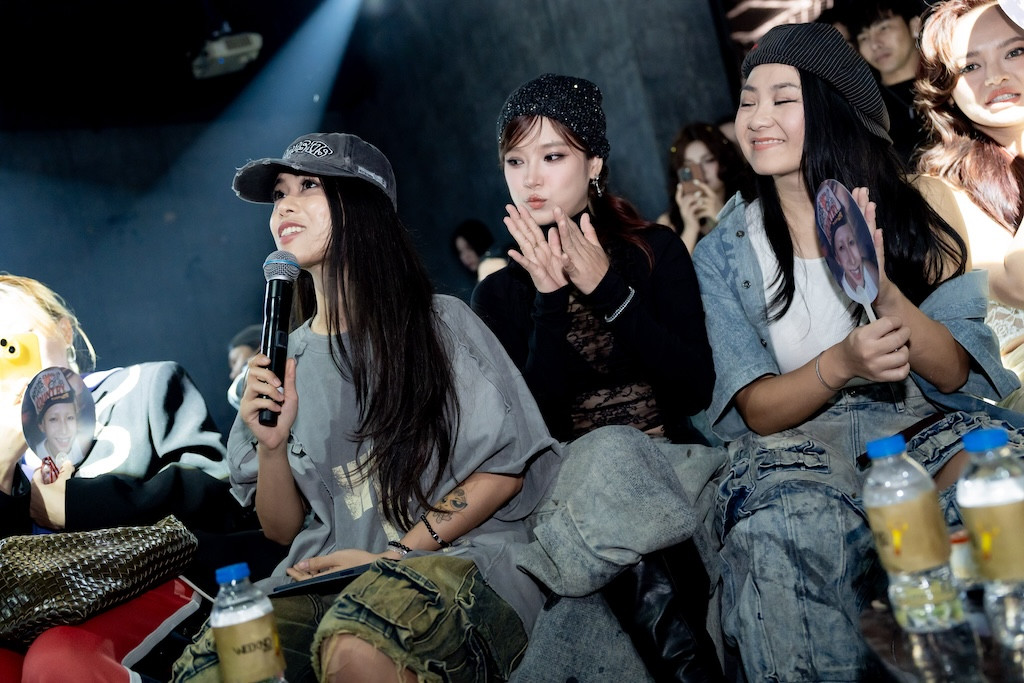 tlinh - Hoàng Yến Chibi - Tuimi. tlinh - Hoàng Yến Chibi - Tuimi.