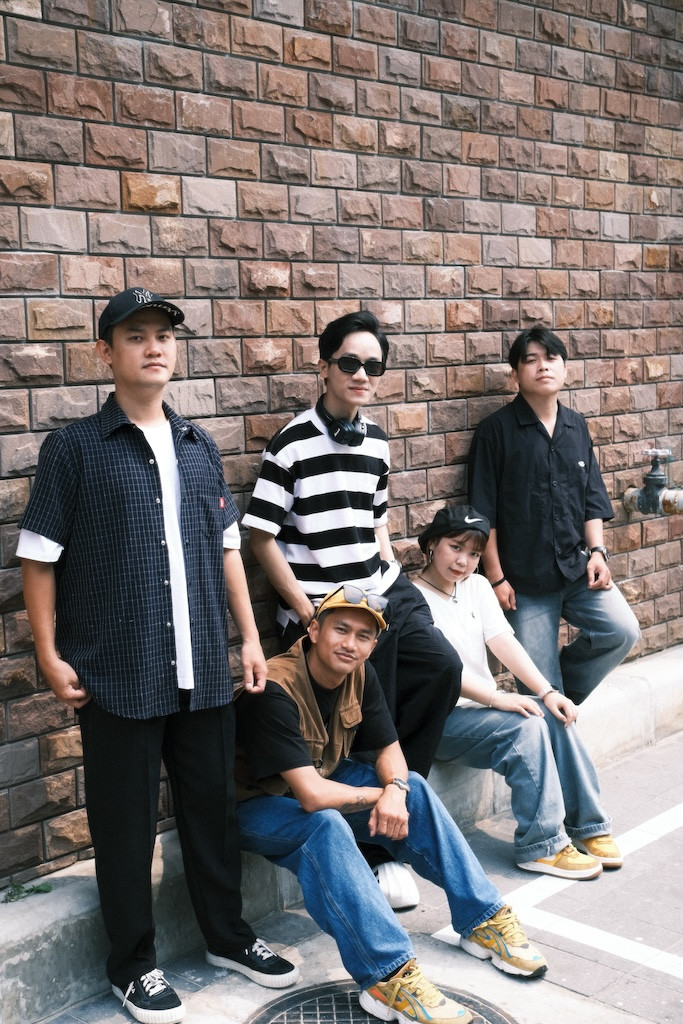 Các thành viên của MAYDAYs. Các thành viên của MAYDAYs.