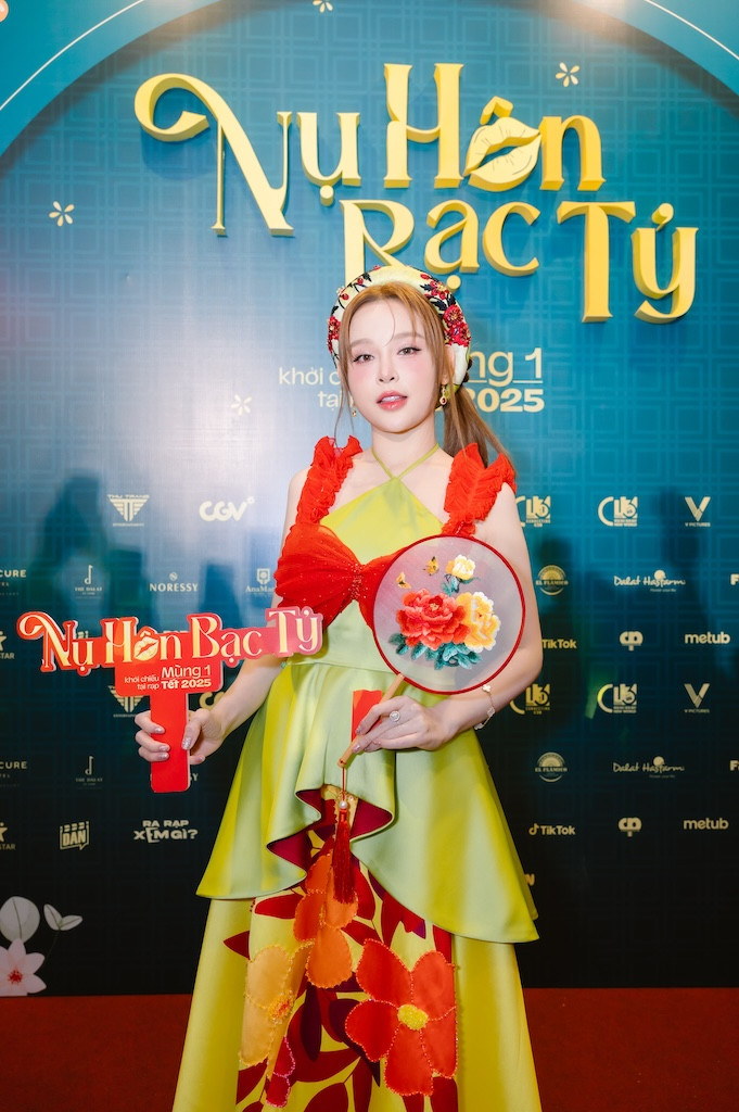 Chị Đẹp Huyền Baby.