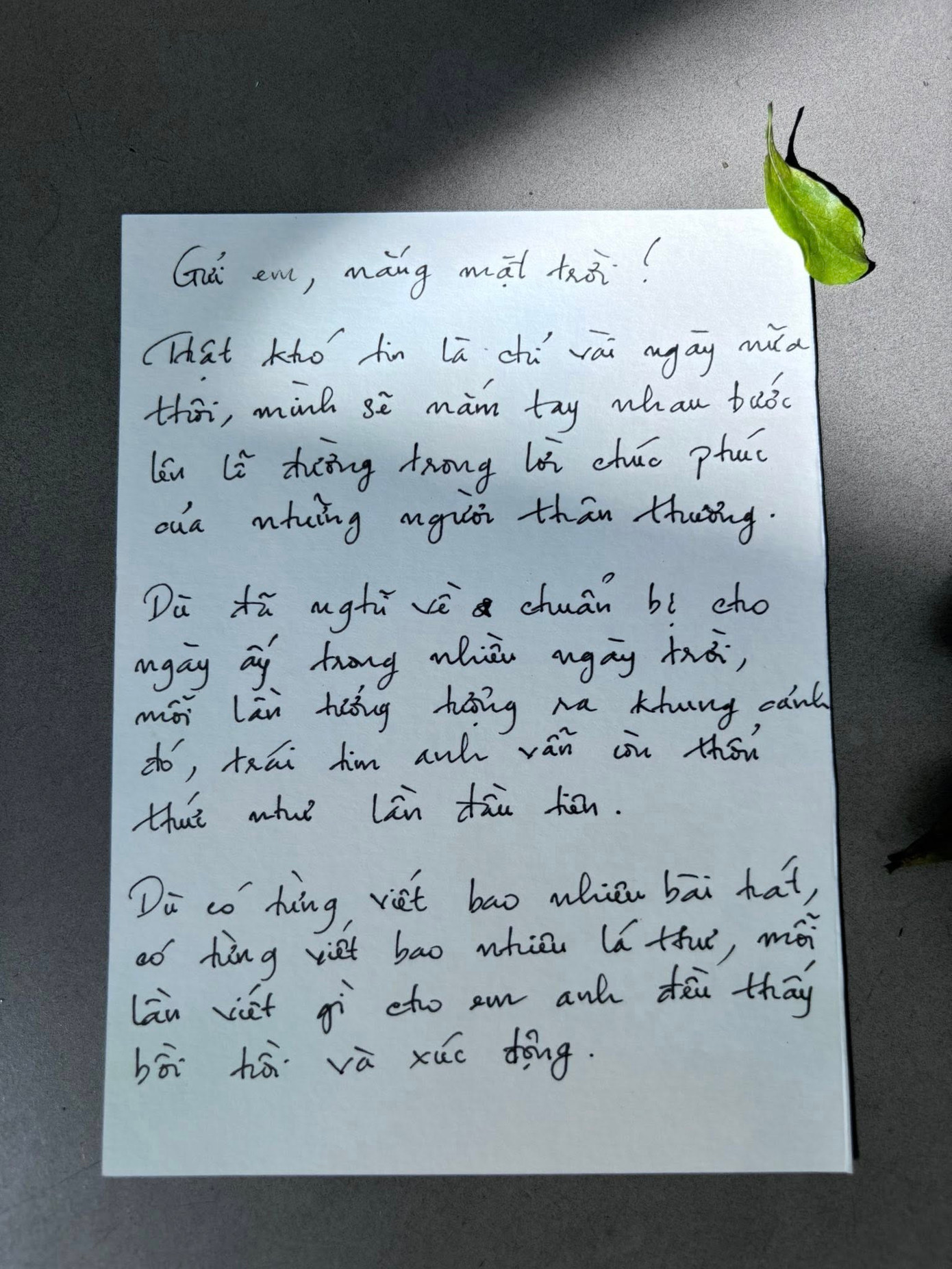 Sau khi phát hành từ 1 thành 2, Kai Đinh cũng viết tâm thư đầy ngọt ngào gửi đến người bạn đời của mình.