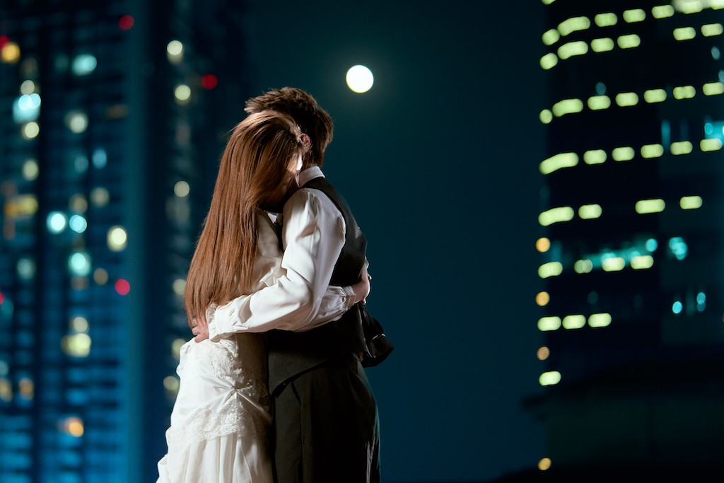 Dù chỉ xuất hiện ở góc nghiêng trong MV nhưng fan vẫn nhận ra &quot;người ấy&quot; của Quân A.P