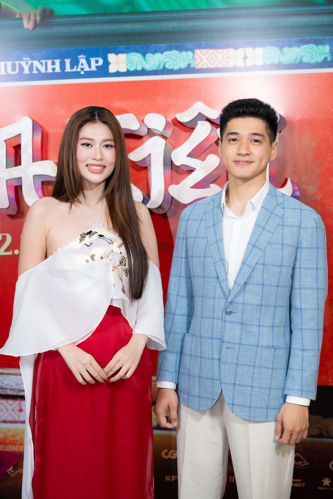 Bộ đôi "Nụ Hôn Bạc Tỷ" Thiên Ân - Ma Ran Đô.