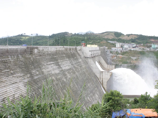 Đập nước Thủy điện Sông Tranh 2 gây ra động đất ở Bắc Trà My