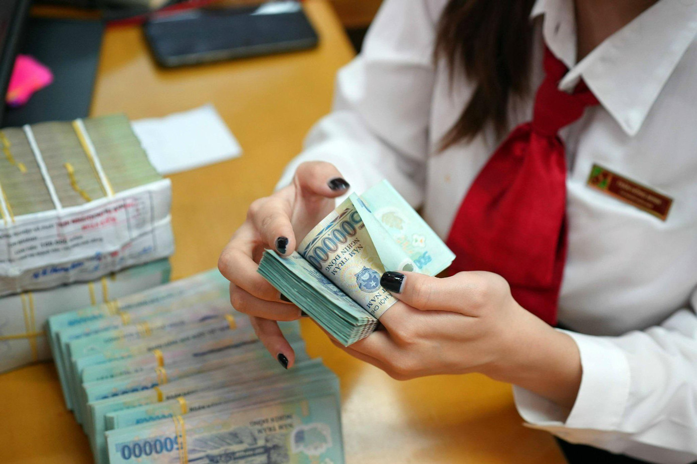 Cả Big4 và các ngân hàng tư nhân đều điều chỉnh lãi suất cho vay (ảnh minh hoạ: Như Ý).