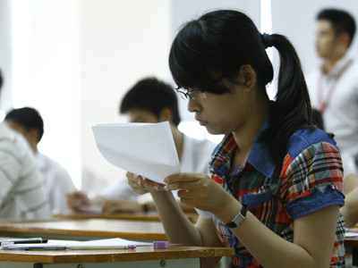 Thí sinh tại kỳ thi tuyển sinh ĐH, CĐ năm 2013. Ảnh: hồng vĩnh. Thí sinh tại kỳ thi tuyển sinh ĐH, CĐ năm 2013. Ảnh: hồng vĩnh