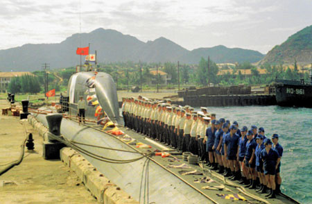 Quân cảng Cam Ranh của Việt Nam. bbb