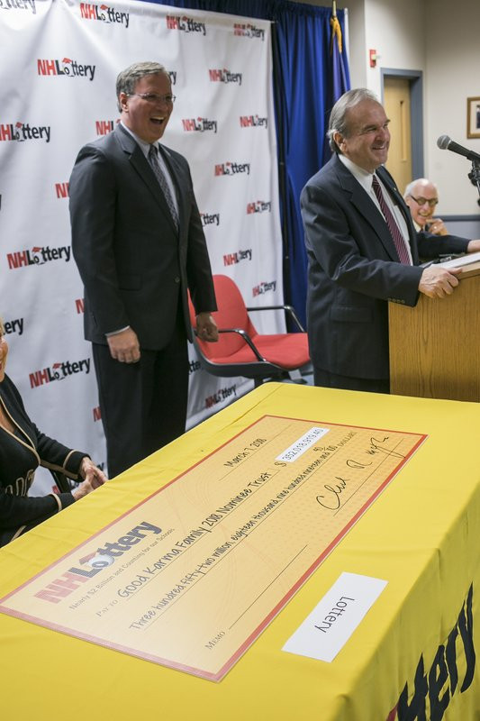 Trúng độc đắc, người phụ nữ mạnh tay chi nghìn tỷ làm từ thiện ảnh 2