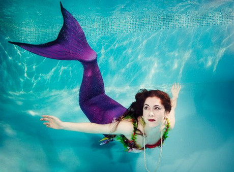 Và trở thành nàng tiên cá quyến rũ