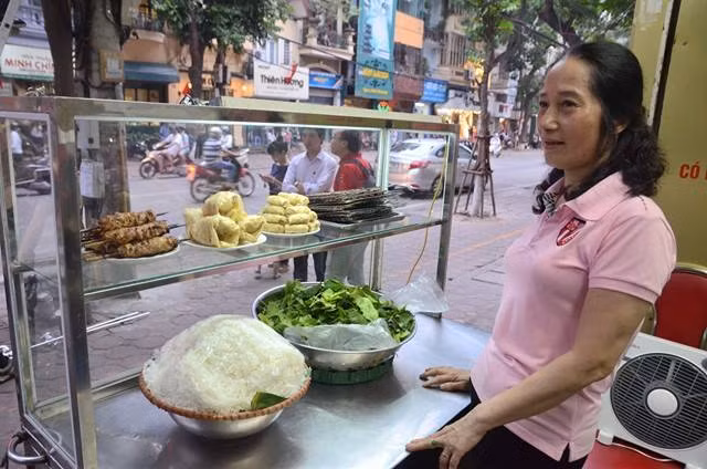 Ông Obama thưởng thức bún chả Hà Nội ảnh 38