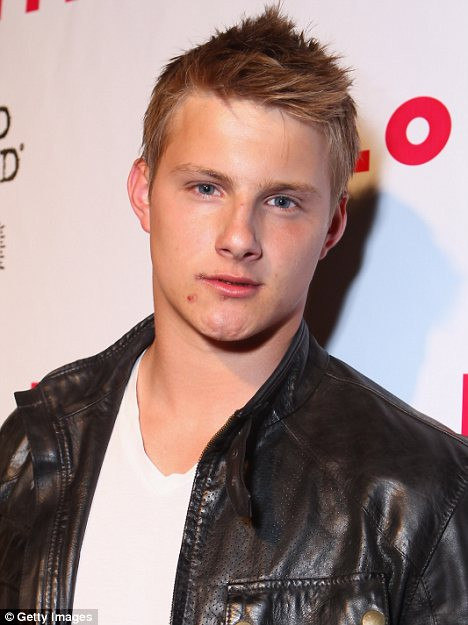 Ngôi sao trẻ đang lên Alexander Ludwig