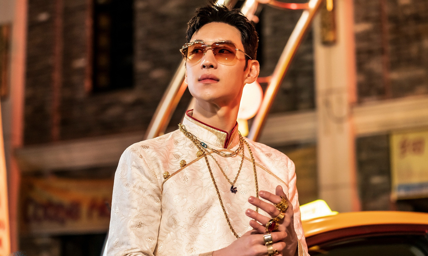 8. Taxi Driver 2 (Tài xế ẩn danh 2):Sau thành công của phần 1 vào năm 2021, Taxi Driver tái xuất màn ảnh nhỏ vào ngày 17/2, sự tham gia của Lee Je Hoon, Kim Eui Sung, Pyo Ye Jin, Jang Hyuk Jin, Bae Yoo Ram và Shin Jae Ha. Nội dung phim tiếp tục xoay quanh công ty Rainbow Taxi bên ngoài làm dịch vụ chở khách, nhưng ẩn sau đó là chuyên giúp đỡ những nạn nhân không được pháp luật bảo vệ trả thù kẻ ác. 8. Taxi Driver 2 (Tài xế ẩn danh 2):Sau thành công của phần 1 vào năm 2021, Taxi Driver tái xuất màn ảnh nhỏ vào ngày 17/2, sự tham gia của Lee Je Hoon, Kim Eui Sung, Pyo Ye Jin, Jang Hyuk Jin, Bae Yoo Ram và Shin Jae Ha. Nội dung phim tiếp tục xoay quanh công ty Rainbow Taxi bên ngoài làm dịch vụ chở khách, nhưng ẩn sau đó là chuyên giúp đỡ những nạn nhân không được pháp luật bảo vệ trả thù kẻ ác.