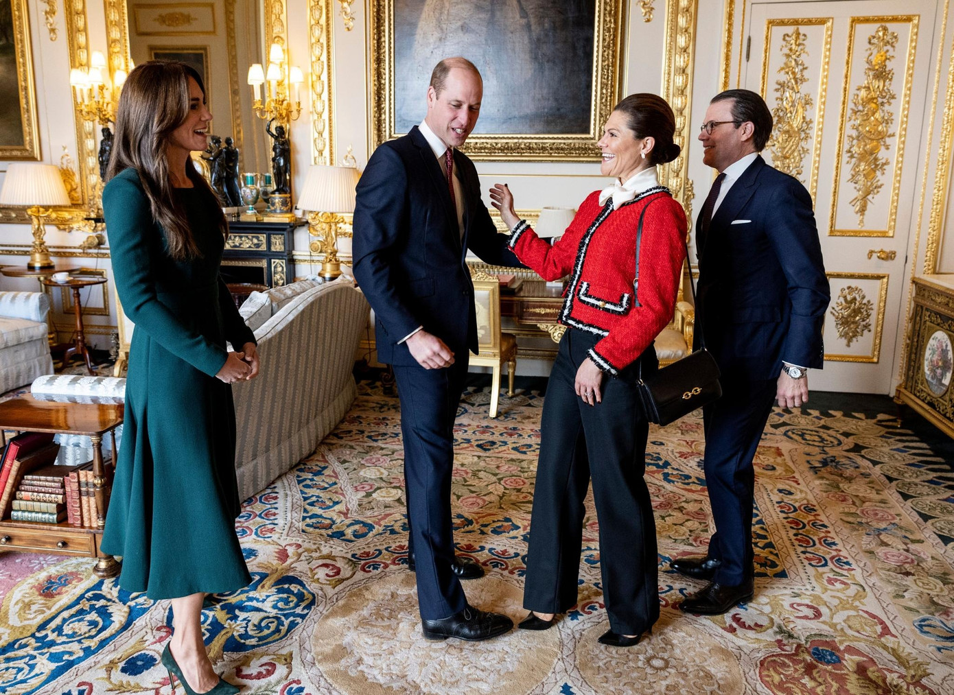 Kate và William tiếp đón vợ chồng Thái nữ Thụy Điển tại Lâu đài Windsor. Ảnh: Shutterstock. Kate và William tiếp đón vợ chồng Thái nữ Thụy Điển tại Lâu đài Windsor. Ảnh: Shutterstock.