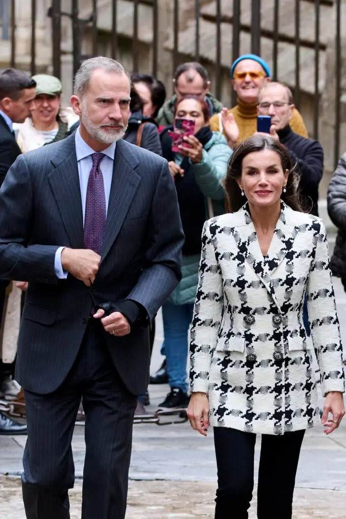 Vua Felipe và Hoàng hậu Letizia xuất hiện cùng nhau ngày 30/11. Ảnh: Getty Images.