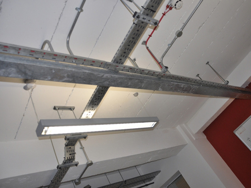 Trần nhà nhằng nhịt hệ thống kỹ thuật. Trần nhà nhằng nhịt hệ thống kỹ thuật