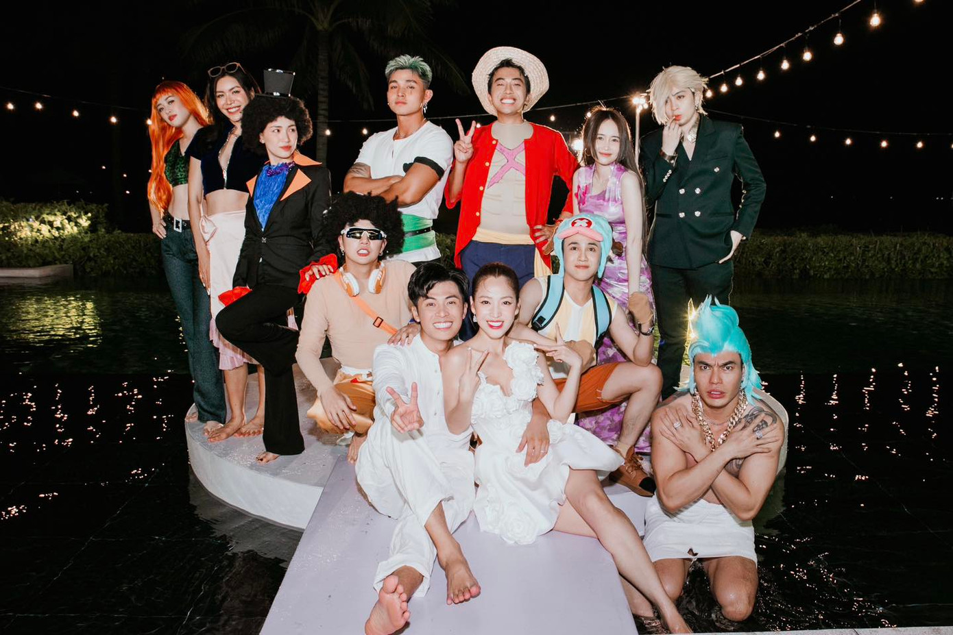 Đám cưới của Gin Tuấn Kiệt và Puka có sự tham gia của nhiều sao thân thiết với cặp đôi như Lê Dương Bảo Lâm, Duy Khánh, Huỳnh Lập, Đại Nghĩa, Trường Giang, Khánh Vân, Minh Tú, Jun Phạm, Hòa Minzy... Đám cưới của Gin Tuấn Kiệt và Puka có sự tham gia của nhiều sao thân thiết với cặp đôi như Lê Dương Bảo Lâm, Duy Khánh, Huỳnh Lập, Đại Nghĩa, Trường Giang, Khánh Vân, Minh Tú, Jun Phạm, Hòa Minzy...