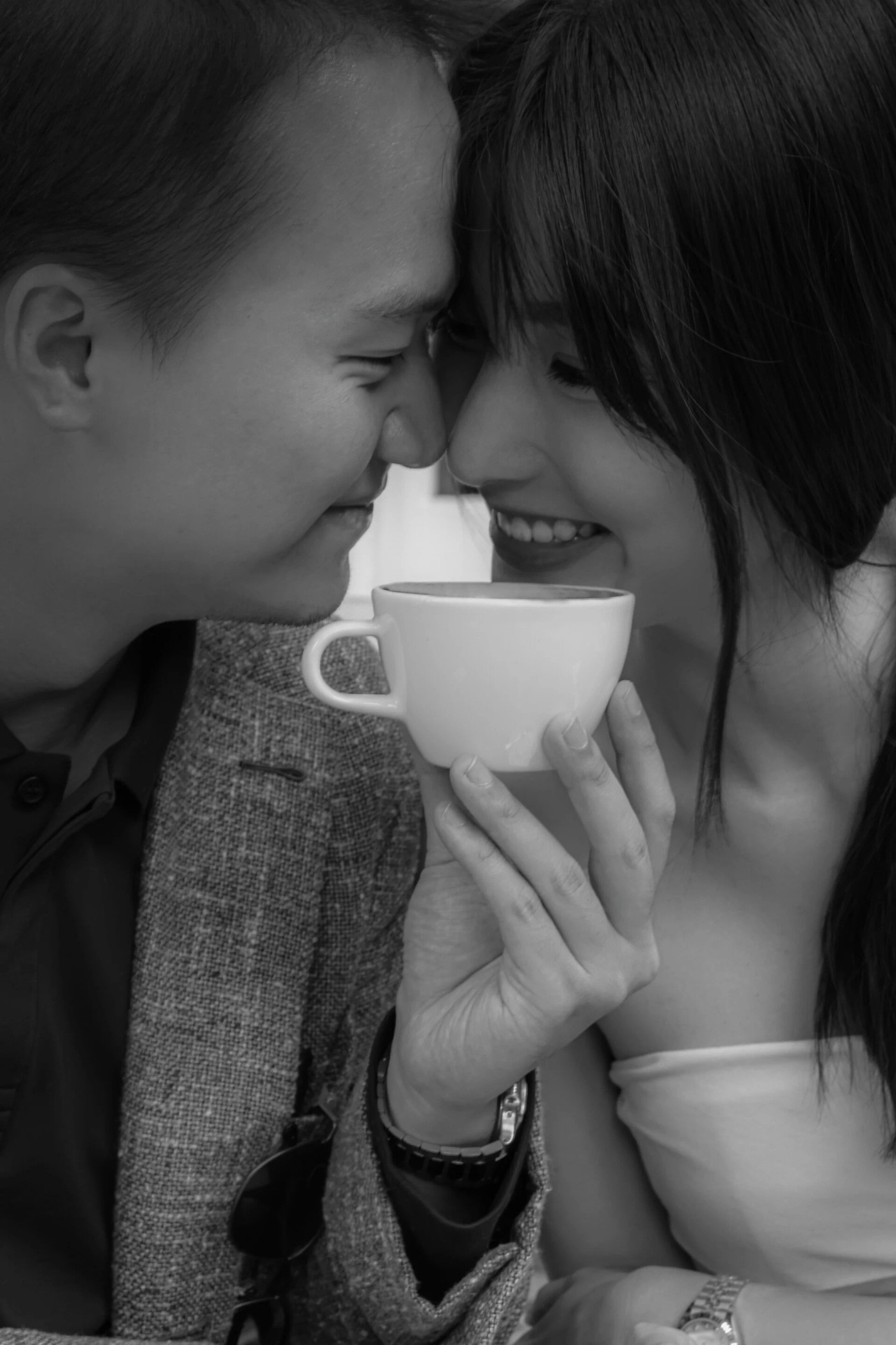 "Tôi từng sợ khi nghĩ đến chuyện làm vợ, làm mẹ hay làm nàng dâu. Nhưng hiện tại tôi thoải mái khi bước vào cuộc sống hôn nhân", Diễm My 9X nói.