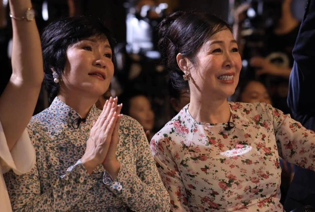 Tình bạn thân thiết của Hồng Vân và Hồng Đào.