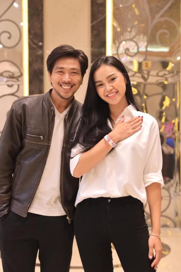 Những khoảnh khắc đời thường của cặp đôi. Những khoảnh khắc đời thường của cặp đôi.