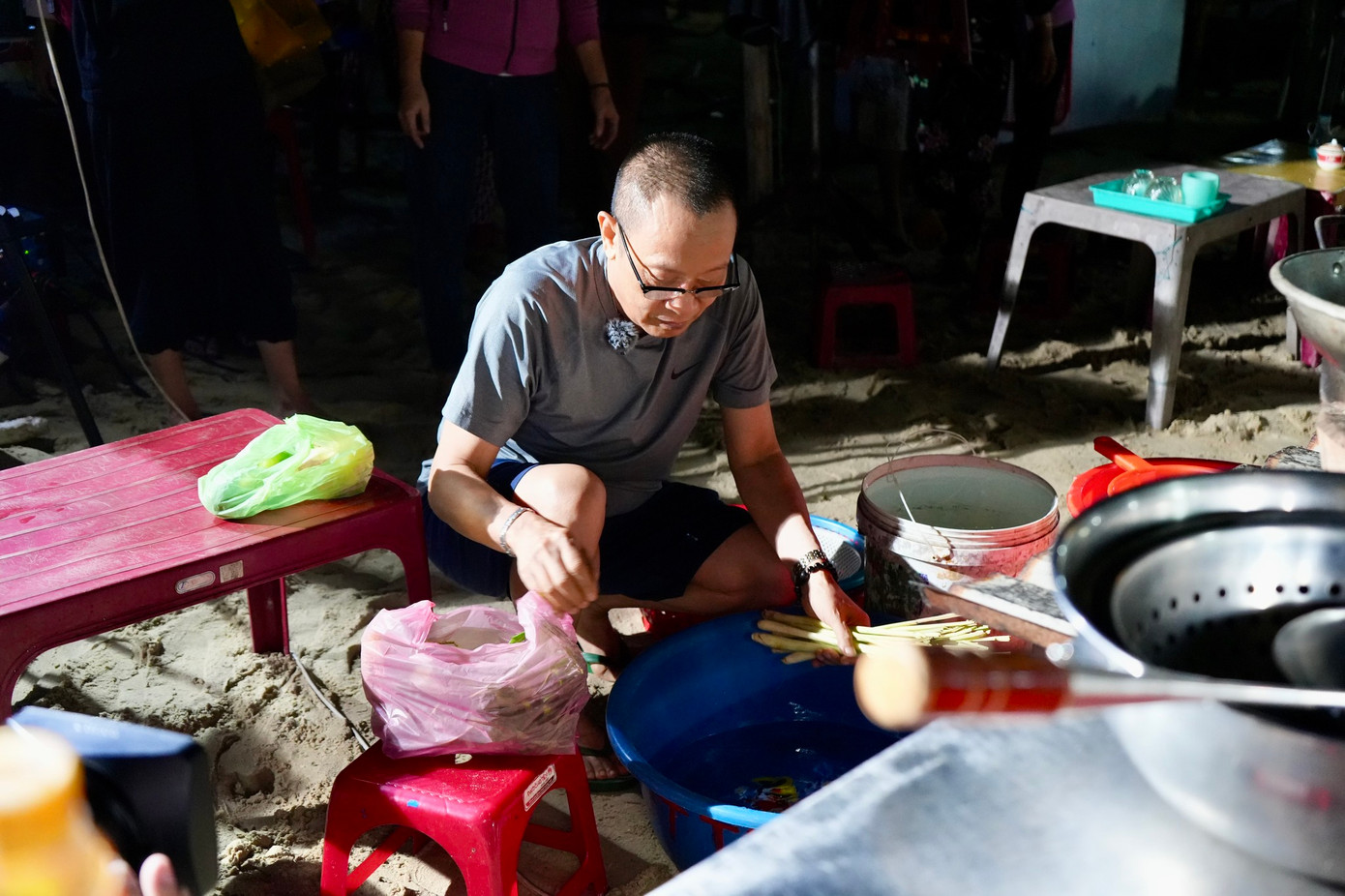 Những hình ảnh của MC Lại Văn Sâm trong chương trình Có hẹn cùng thanh xuân.