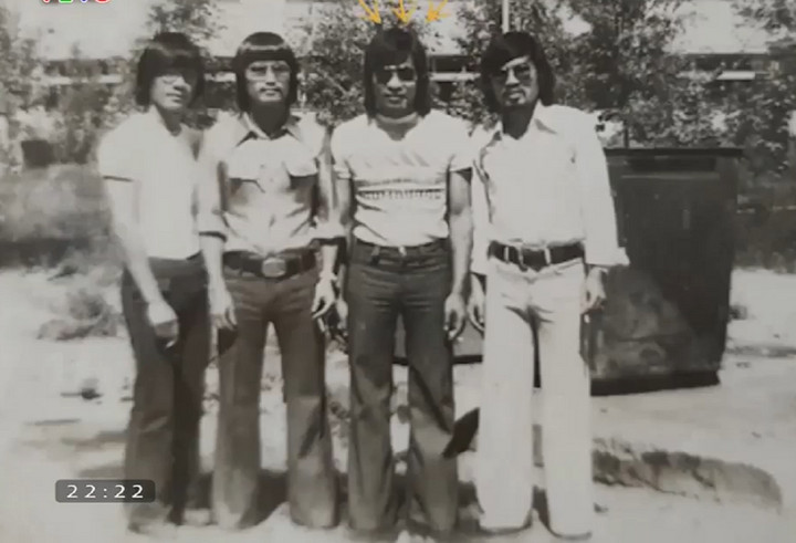 MC Lại Văn Sâm (thứ 3 từ trái sang).