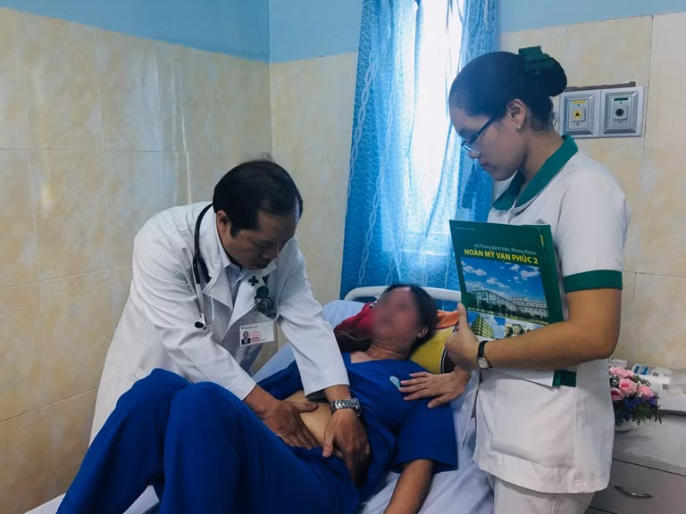 Lạm dụng thuốc xịt phế quản, nữ công nhân suýt chết vì lên cơn suyễn ảnh 1